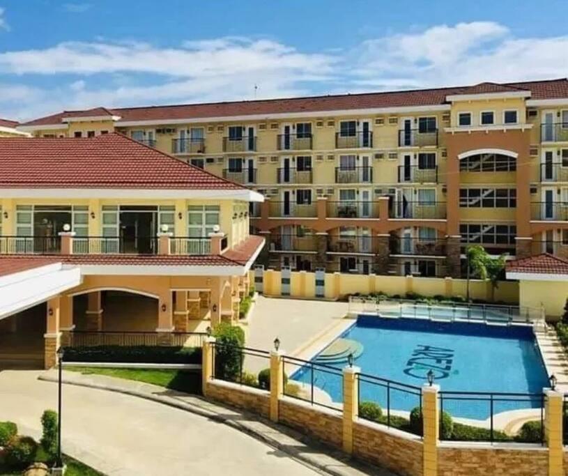Ar02 1Bedroom Condo Unit With Free Pool, Hbo, Netflix & Wifi Davao Екстер'єр фото