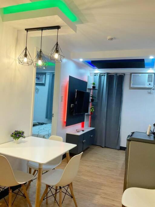 Ar02 1Bedroom Condo Unit With Free Pool, Hbo, Netflix & Wifi Davao Екстер'єр фото